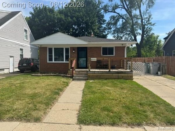 1530 E Evelyn Avenue, Hazel Park, MI 48030