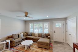 27 21st Avenue photo 4