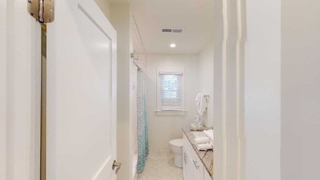 27 21st Avenue Photo 7