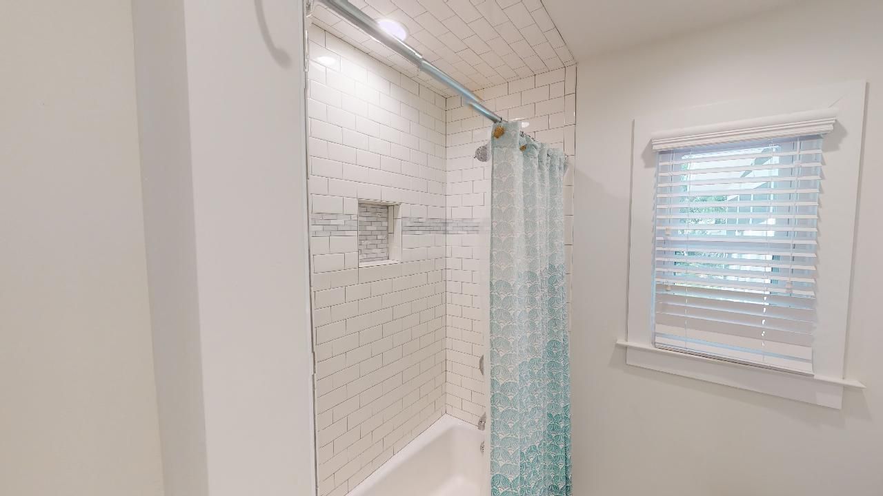 27 21st Avenue Photo 8