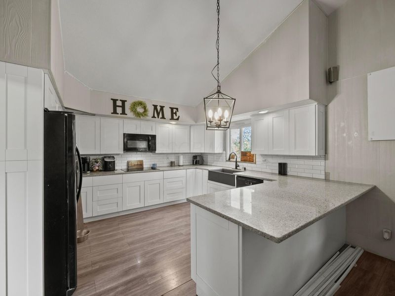 12665 National Road SE, Thornville, OH 43076 Photo 2