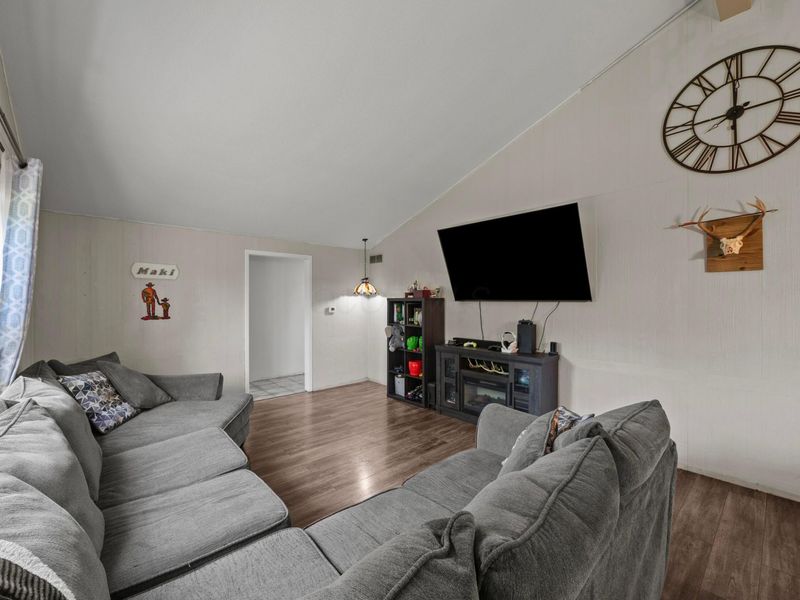12665 National Road SE, Thornville, OH 43076 Photo 4