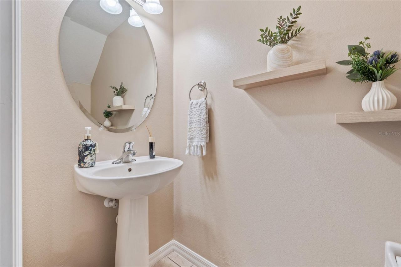 2220 Windsor Lake Circle, Sanford, FL 32773 Photo
