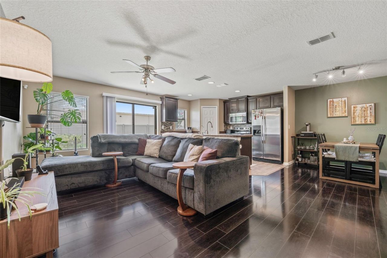 2220 Windsor Lake Circle, Sanford, FL 32773 Photo