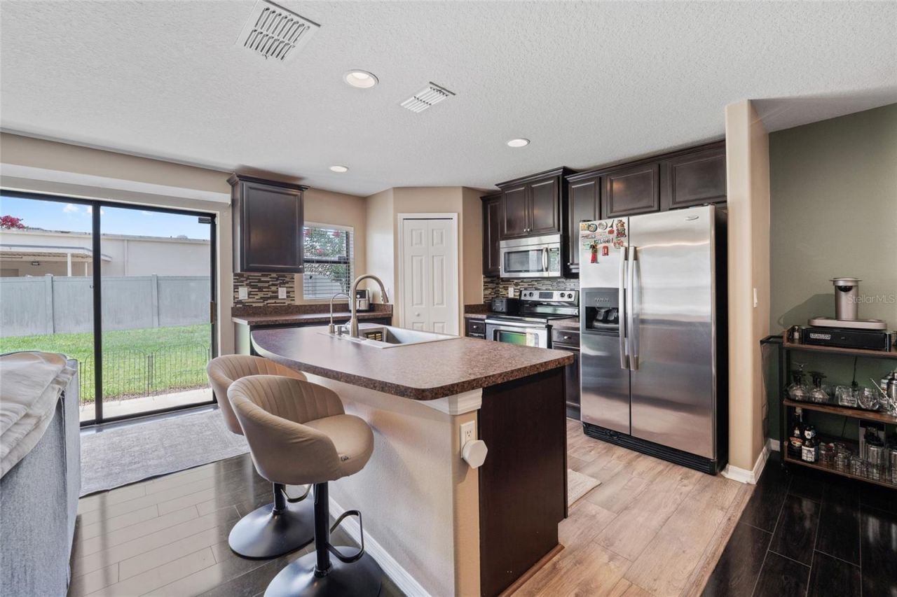 2220 Windsor Lake Circle, Sanford, FL 32773 Photo
