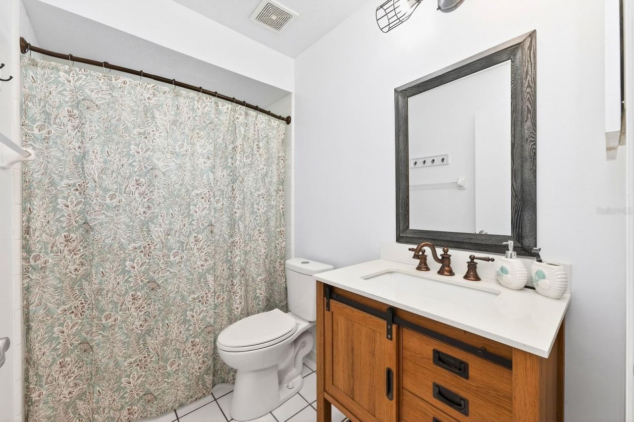 2385 Lake Pickett Road, Orlando, FL 32826 Photo