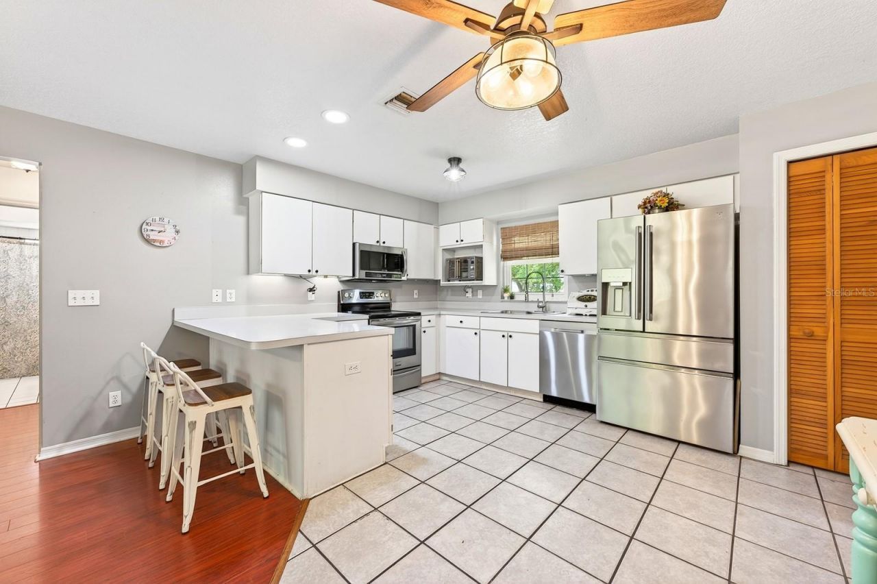 2385 Lake Pickett Road, Orlando, FL 32826 Photo