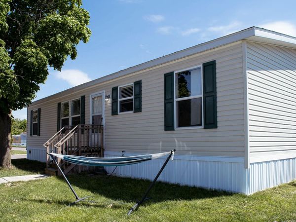 246 Center Green Meadow Street SE, Grand Rapids, MI 49548
