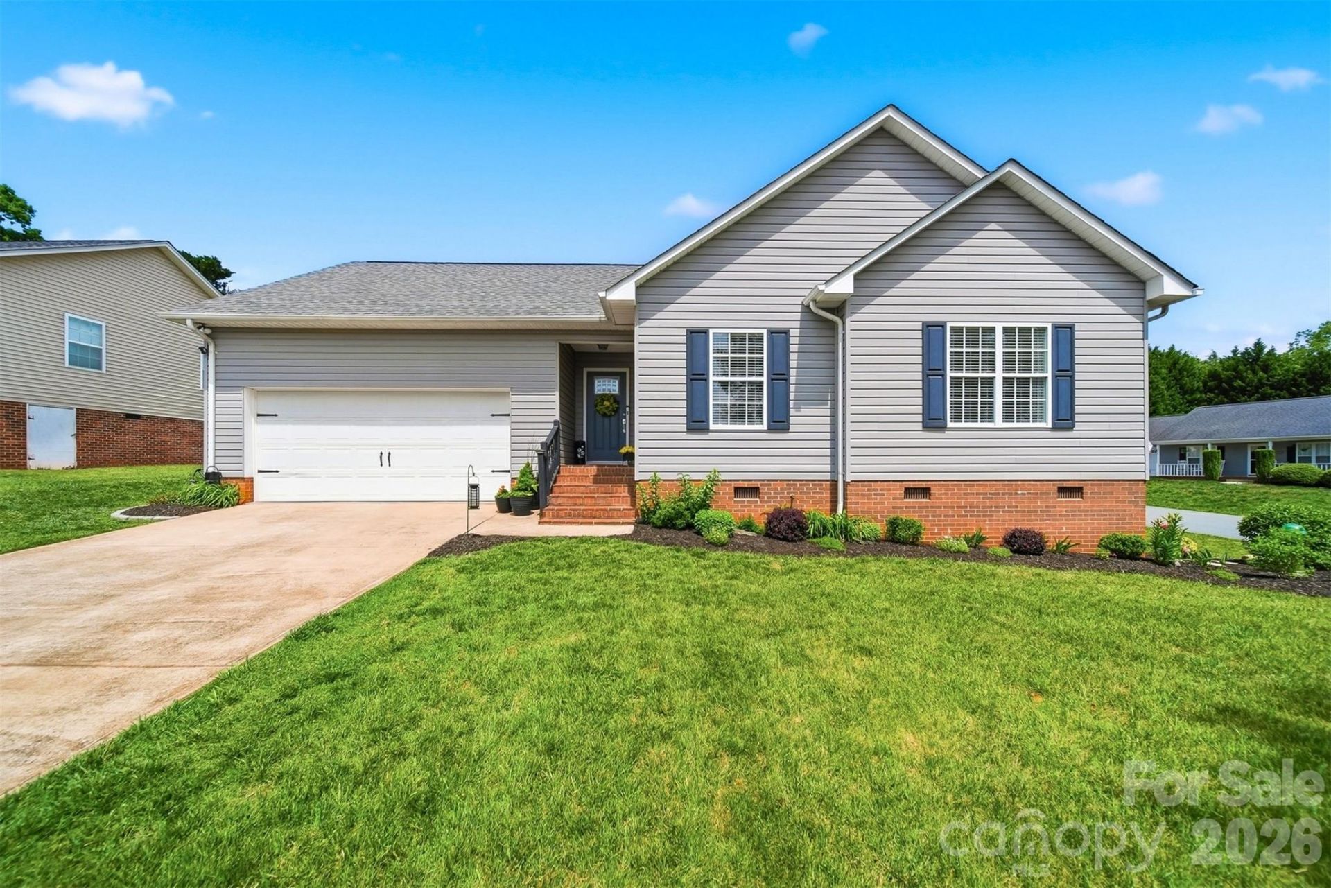 2104 Sheffield Court Nw, Conover, NC 28613 Main Photo