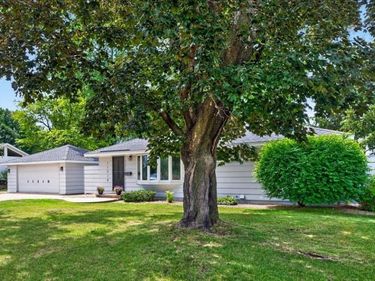 11316 France Avenue S, Bloomington, MN 55431