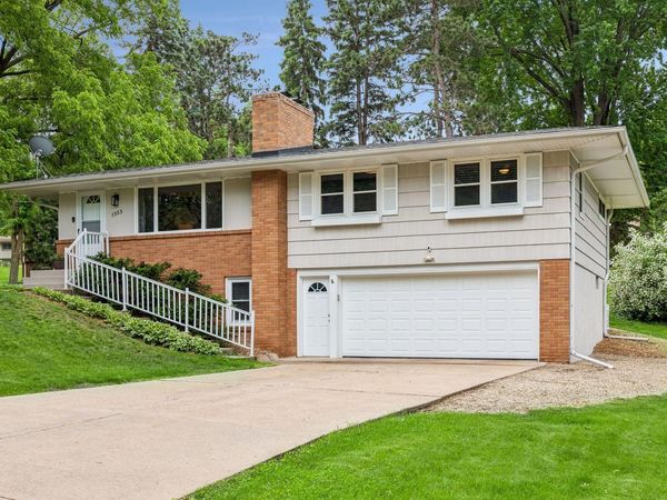 1353 Hillcrest Drive NE, Fridley, MN 55432