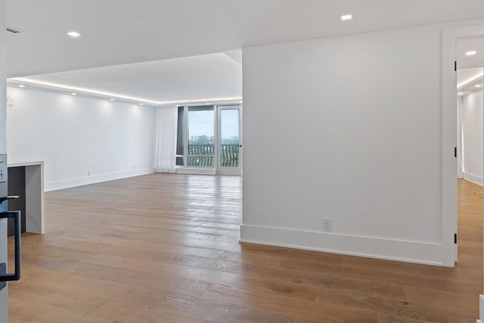 4020 Galt Ocean Drive, Unit 409, Fort Lauderdale, FL 33308 Photo