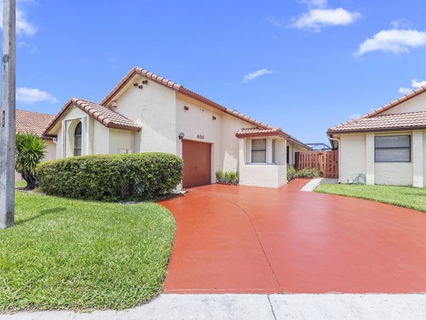 400 SW 113th Terrace, Pembroke Pines, FL 33025
