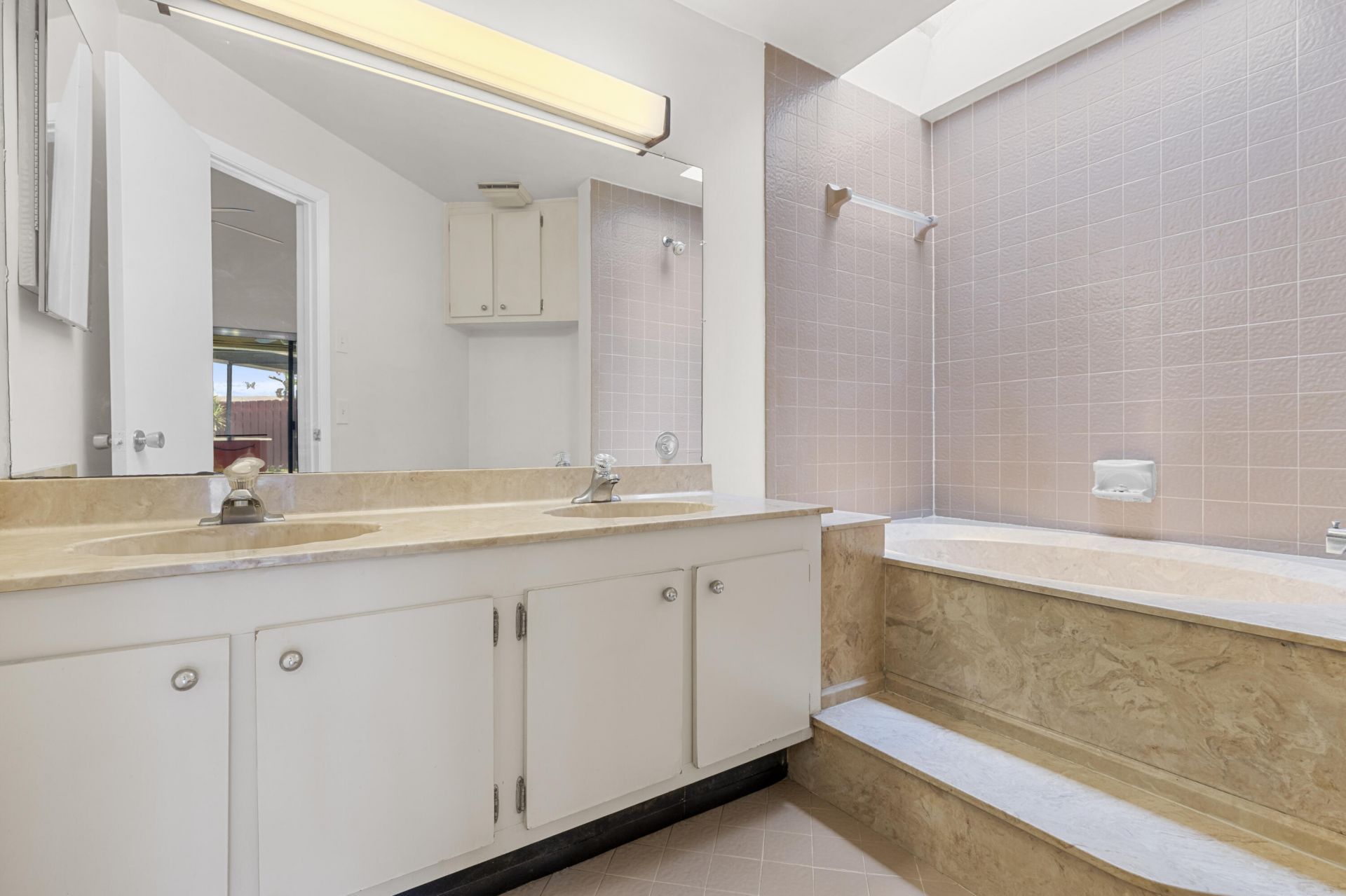 400 SW 113th Terrace, Pembroke Pines, FL 33025 Photo
