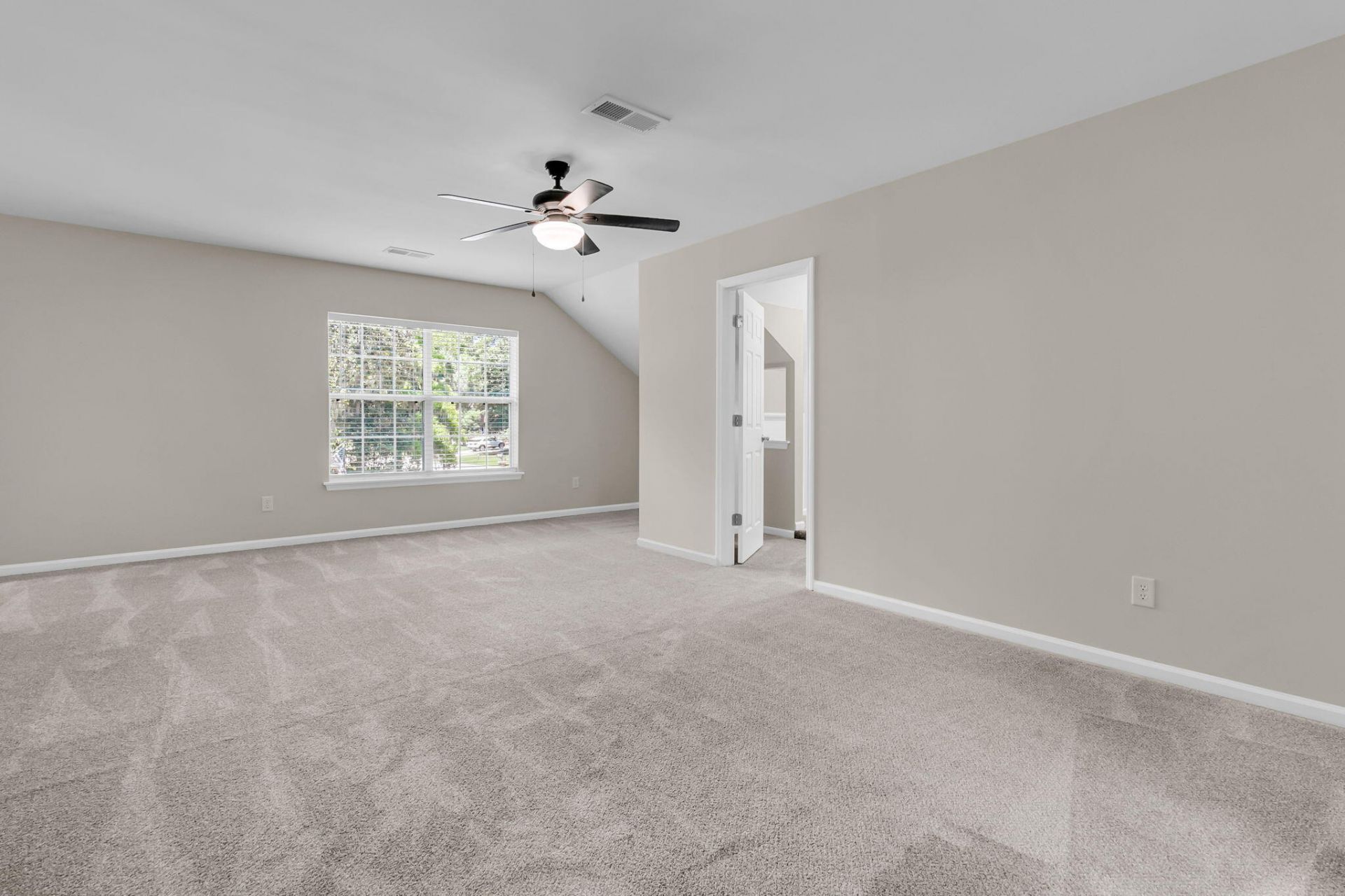 8804 Laurel Grove Lane Photo 34