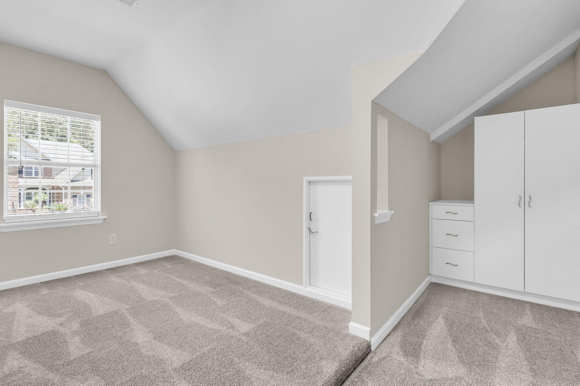 8804 Laurel Grove Lane Photo 37