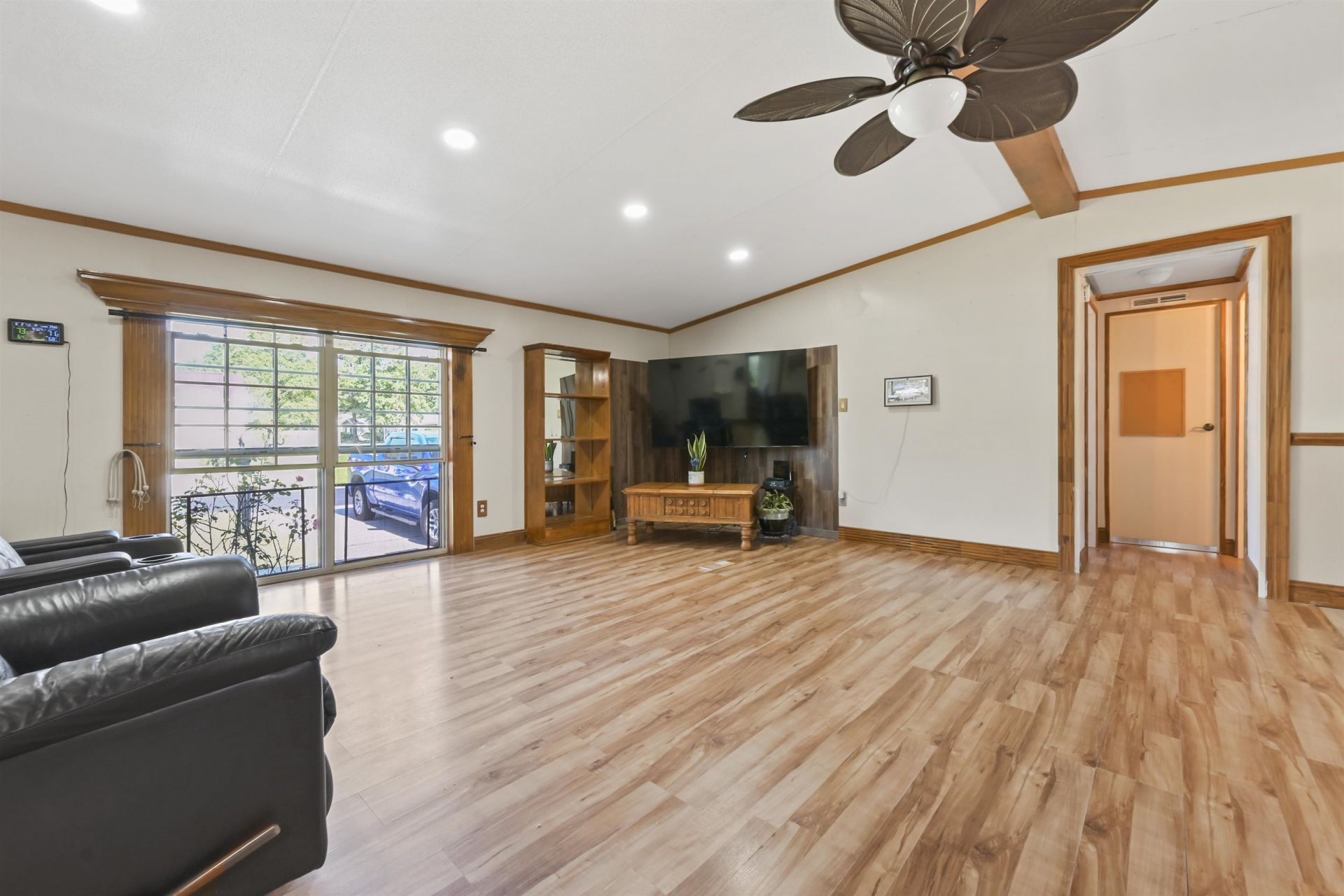 3036 Denine Dr. Photo 11