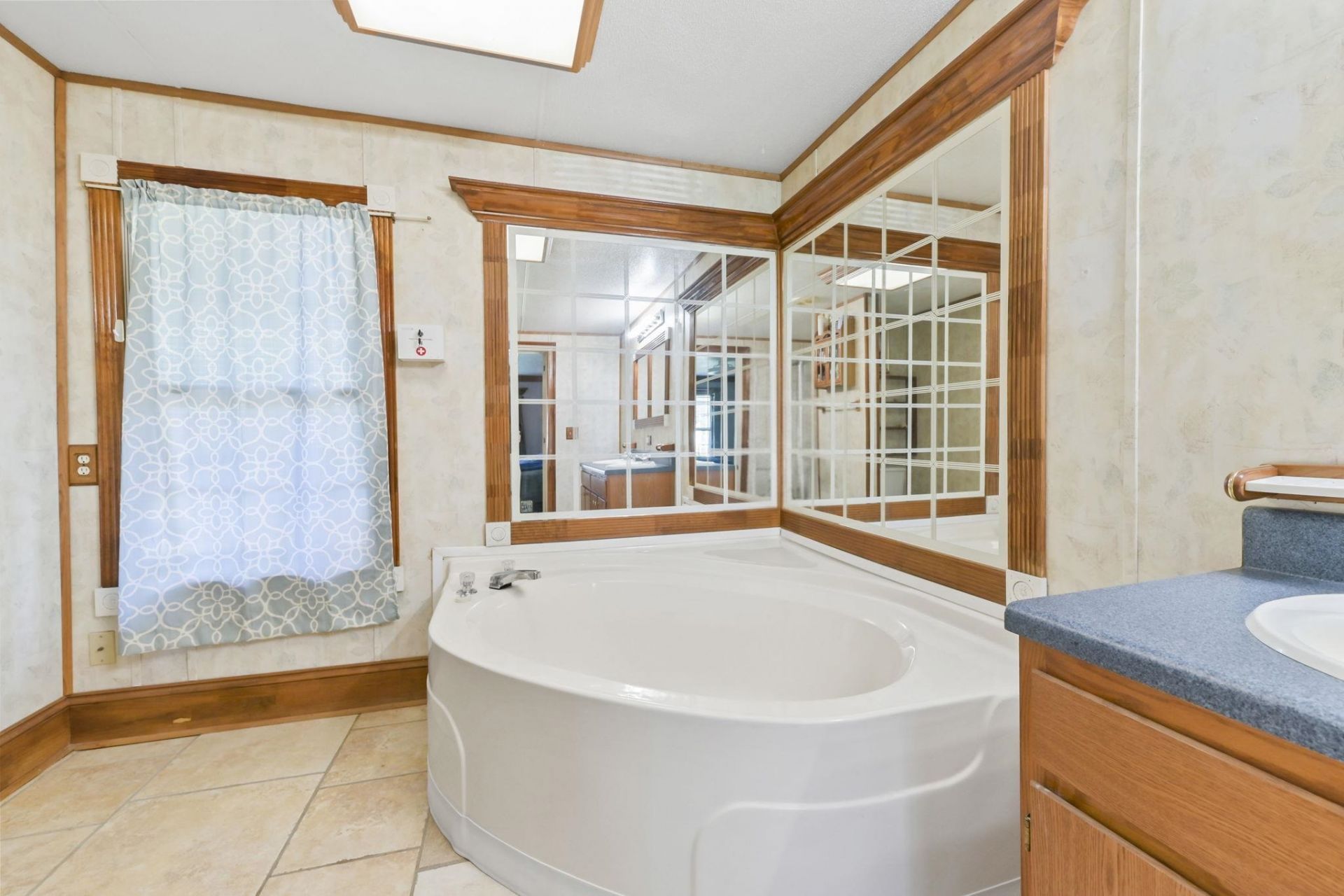 3036 Denine Dr. Photo 22