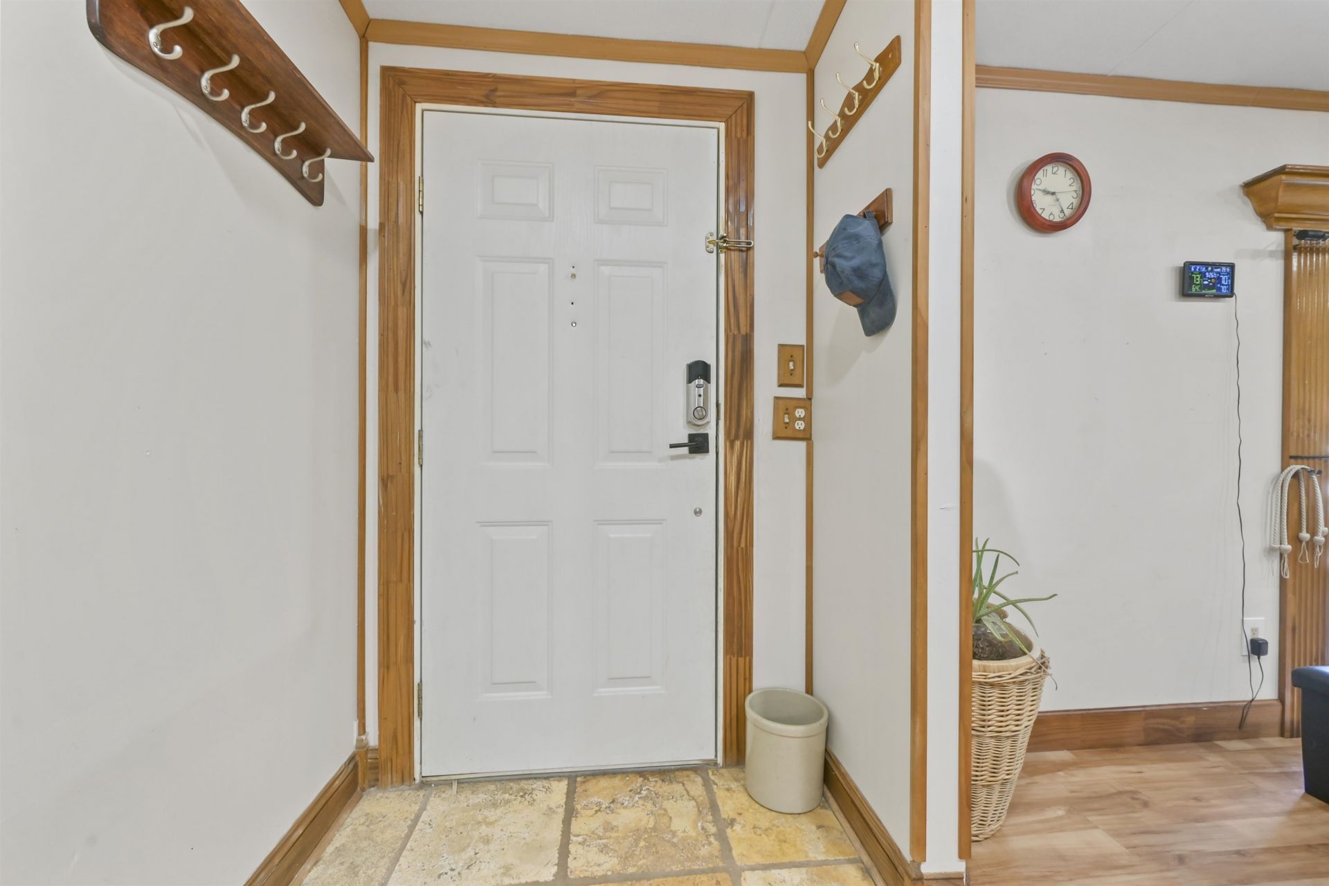 3036 Denine Dr. Photo 8