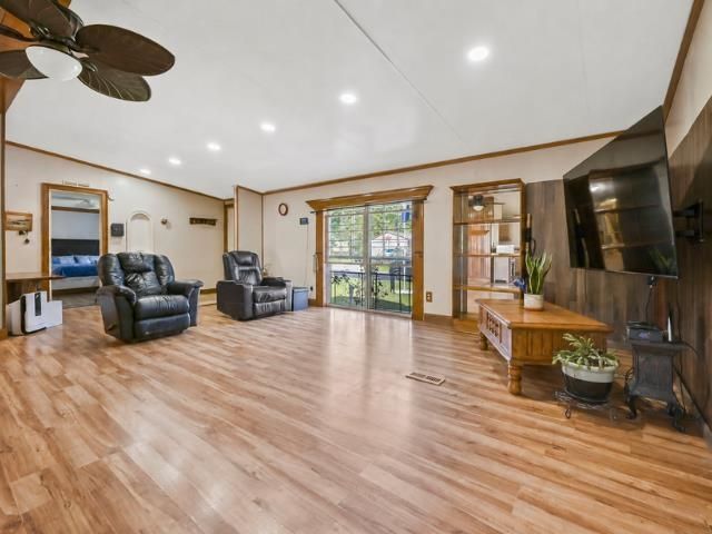 3036 Denine Dr. Photo 9