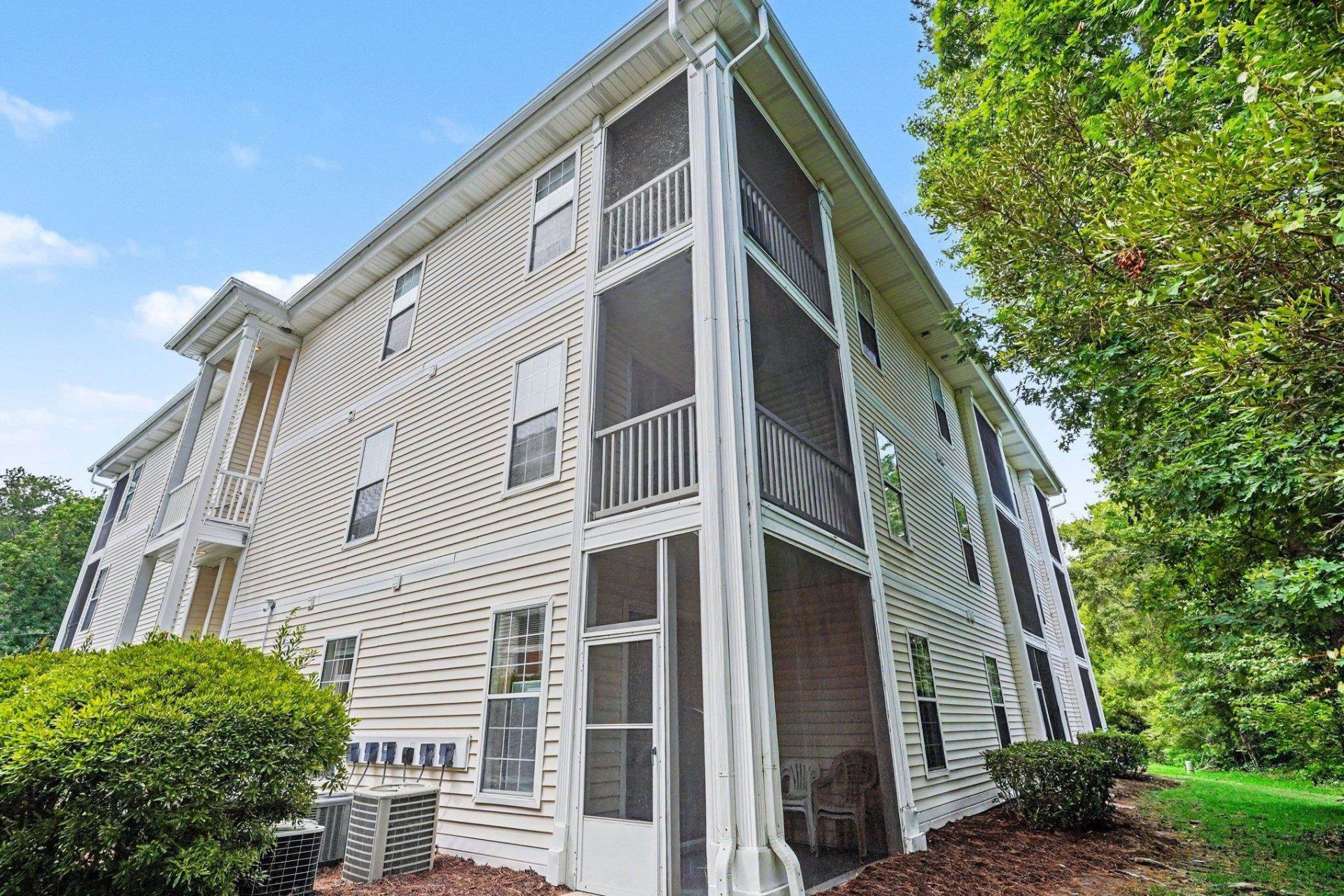 504 River Oaks Dr.  Photo 17