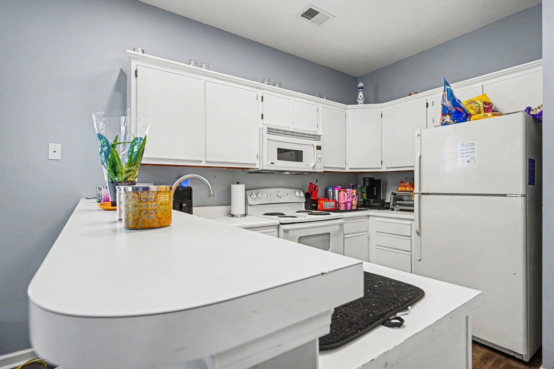 504 River Oaks Dr.  Photo 5