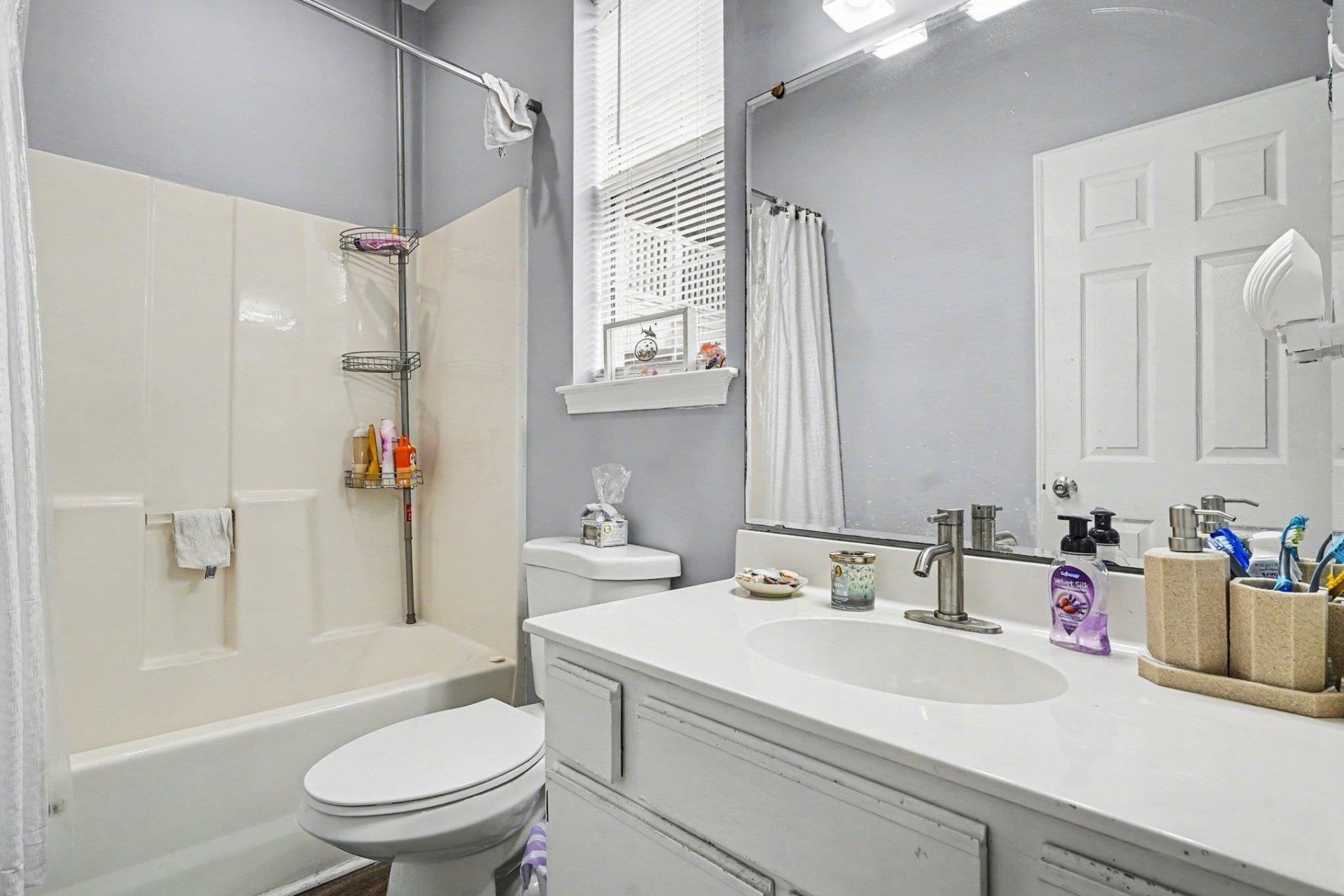 504 River Oaks Dr.  Photo 9