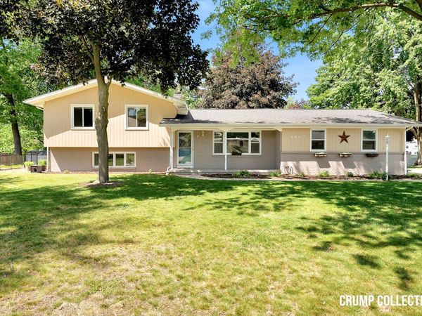 1467 Mapleview Street SE, Grand Rapids, MI 49508