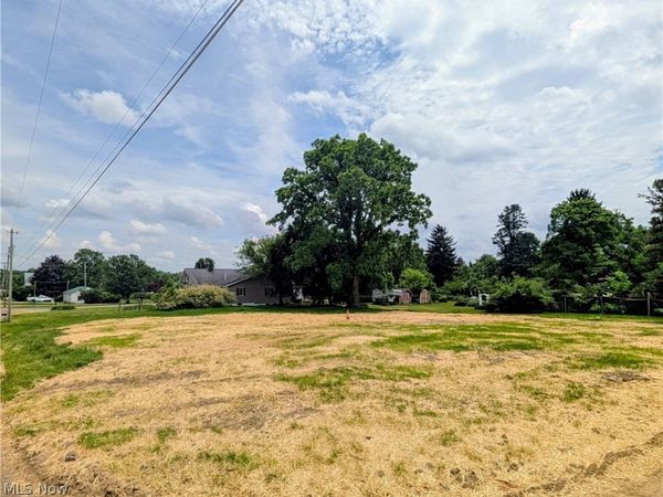 13324 Fairland Street NW, Massillon, OH 44647