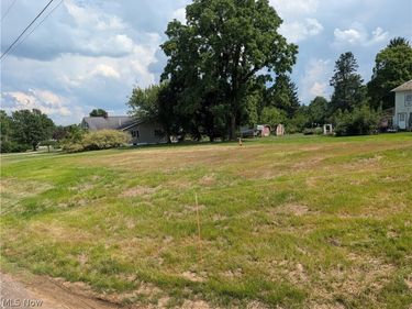 13324 Fairland Street NW, Massillon, OH 44647
