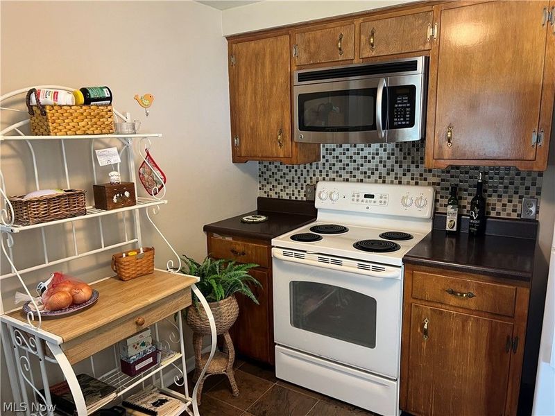 205 High Street, Dover, OH 44622 Photo 6