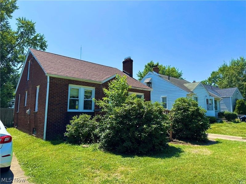 815 Detroit Avenue, Youngstown, OH 44502 Photo 3