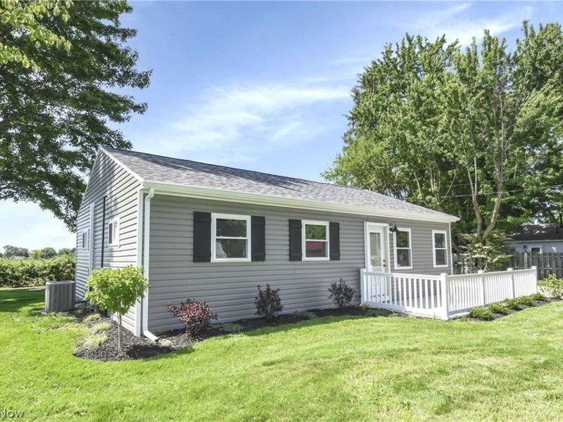 310 Melanie Lane, Milan, OH 44846 Photo 2