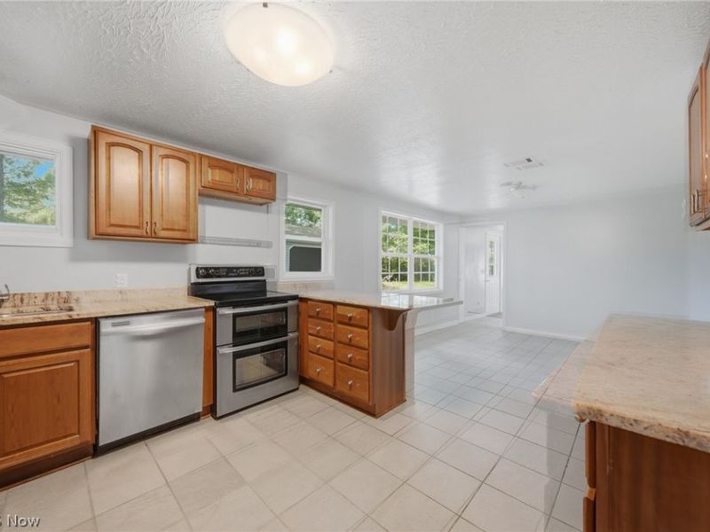 9505 Nita Lane, Streetsboro, OH 44241 Photo 5