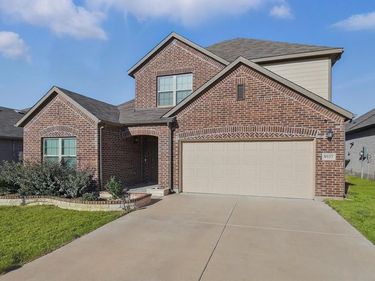 8937 Lantana Meadow Drive, Fort Worth, TX 76131