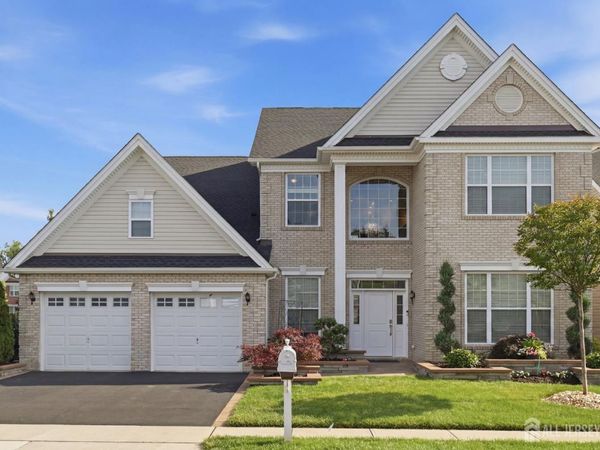19 Whistling Straits Drive, Monroe Township, NJ 08831