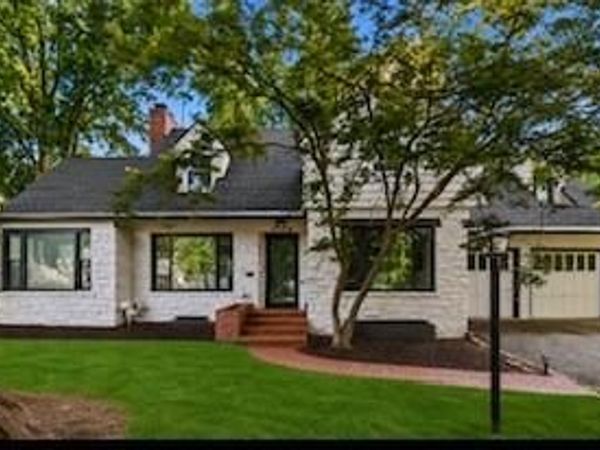 6728 Cherry Street, Kansas City, MO 64131