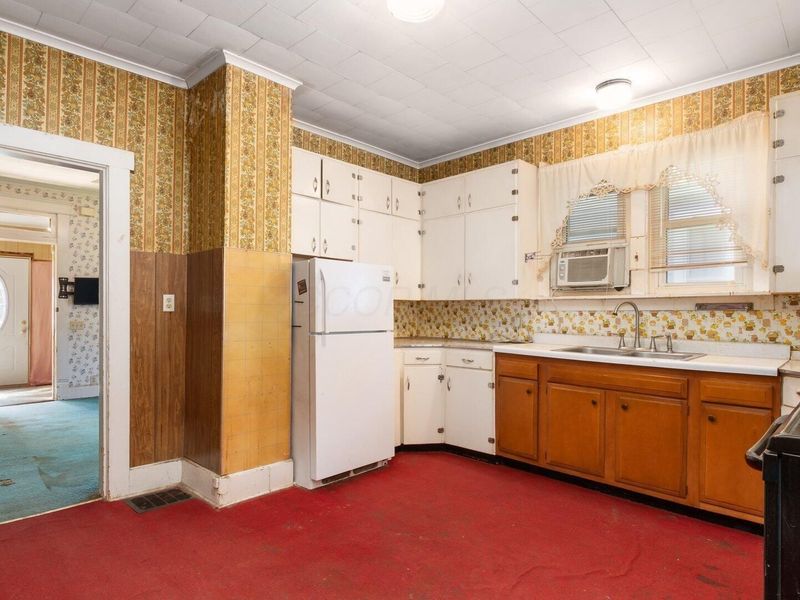 451 West Street, Logan, OH 43138 Photo 3