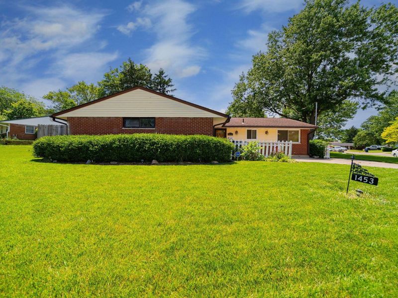 1453 Marty Drive, Reynoldsburg, OH 43068 Photo 1
