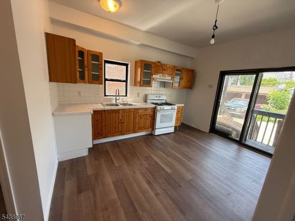 88 Garrison St, Unit 1, Newark, NJ 07105