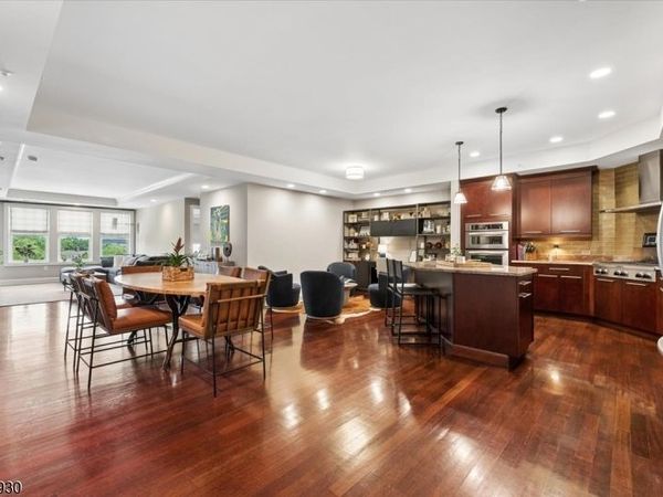 40 W Park Pl, Morristown, NJ 07960