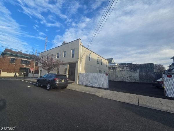573 Van Houten Ave, Unit 3, Clifton, NJ 07013