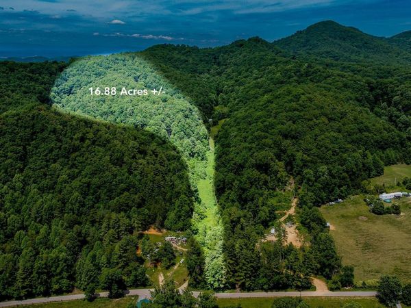 807 Wyatt Hollow Road, Bristol, TN 37620