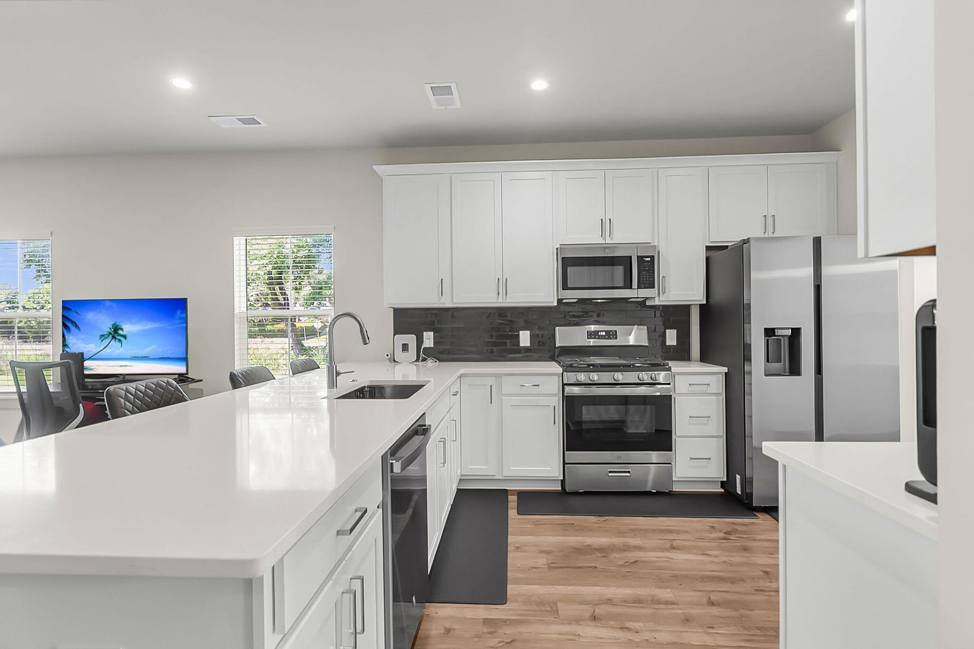 3005 Harvey Avenue Photo 4