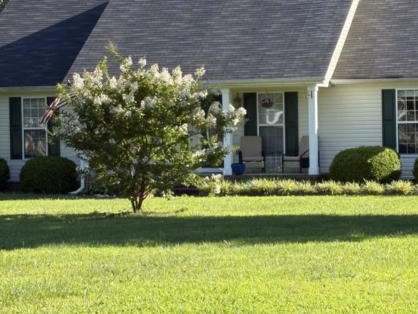 28 Long Meadow Dr , Fayetteville, TN 37334