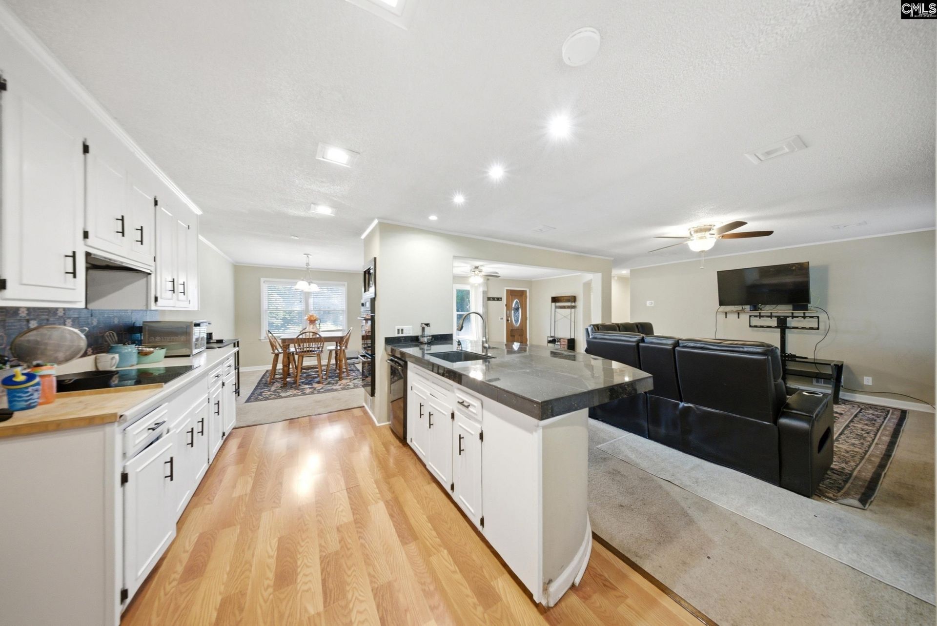 138 Morningside Drive  Photo 10