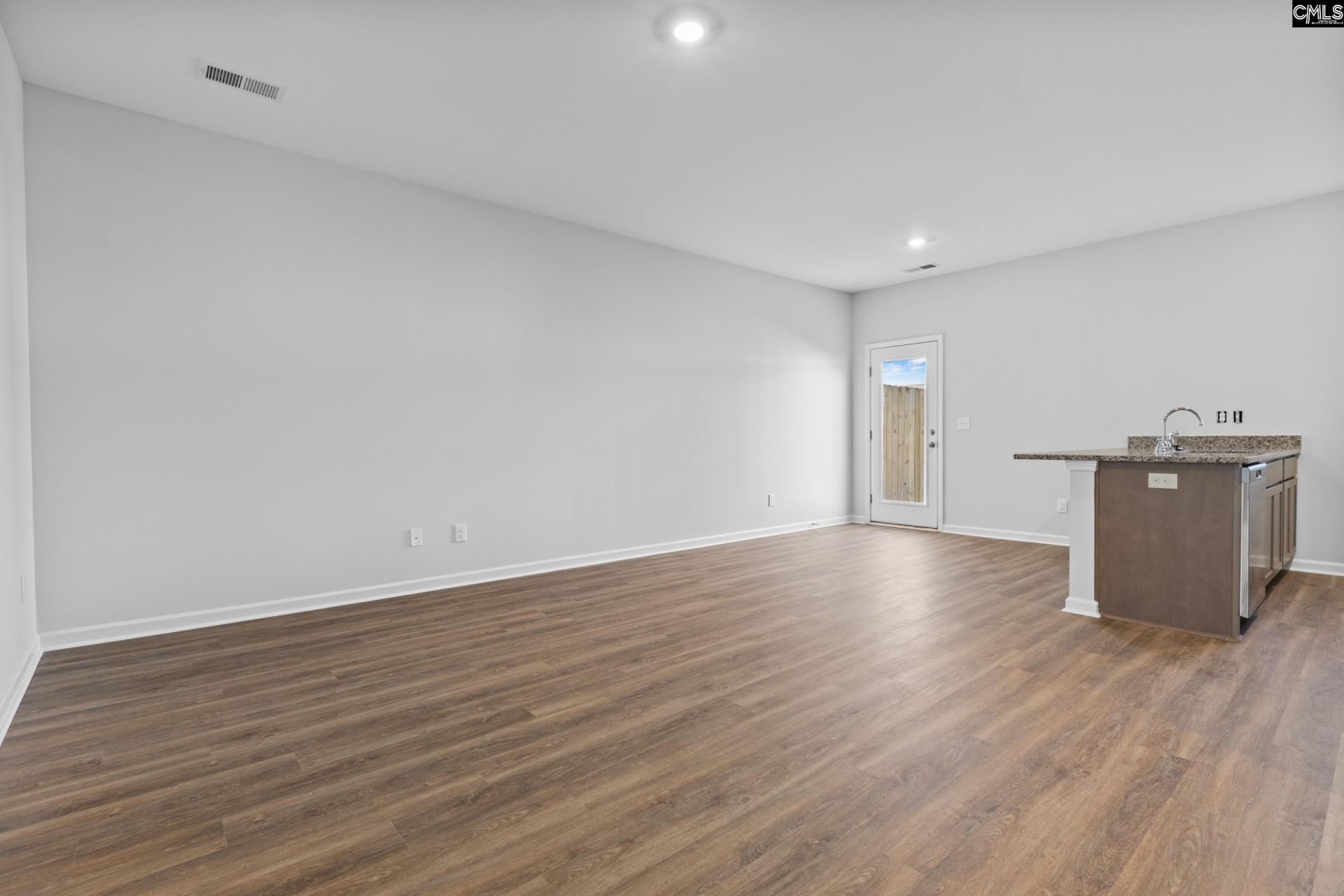 819 Lodgepole Lane  Photo 7