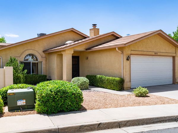 10916 Griffith Park Drive NE, Albuquerque, NM 87123