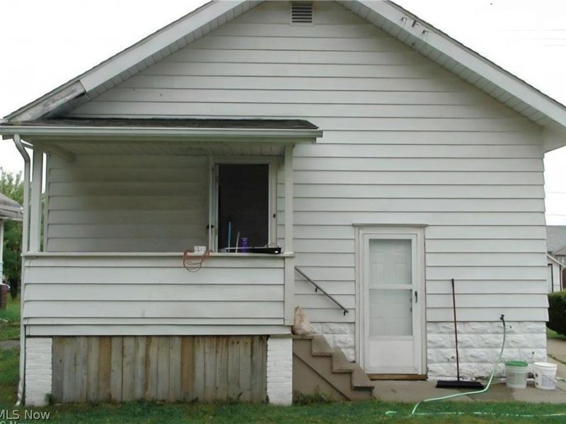 897 Richmond Street, Akron, OH 44306 Photo 4