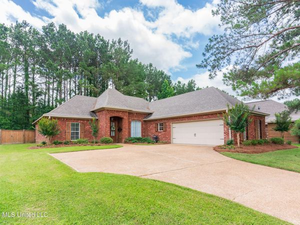 101 Leppingwell Drive, Madison, MS 39110
